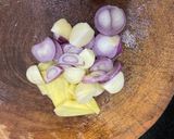 Hình bước làm 1 của món Cá bóp kho tộ