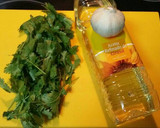 Foto del paso 1 de la receta: Milhoja de langostinos con emulsión de mango