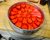 Foto del paso 3 de la receta: Pay Frío de Queso con Fresas