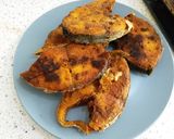 A picture of step 9 of Thanda masala fish curry.