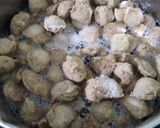 A picture of step 2 of Soya chunks masala.