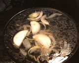 Foto langkah ke 4 dari resep Semur Bola Bola Daging Isi Telur Puyuh.