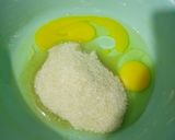 Foto langkah ke 2 dari resep Bolu Pisang Kukus 2 Telur.