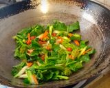 รูปขั้นตอนการทำที่ 4 ของ 🍜พาสต้าผัดน้ำพริกเผา🌶️(เจ)