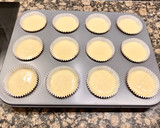 Foto del paso 5 de la receta: Magdalenas muy esponjosas!