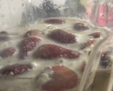 A picture of step 1 of Strawberry shake.