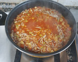 Foto del paso 2 de la receta: Merluza con gulas