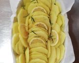 Foto del passaggio 6 della ricetta Patate al forno al limone 🌷