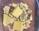 Foto del paso 2 de la receta: Lenguado al queso azul sobre hojaldre de papas