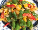 Foto langkah ke 5 dari resep Tumis buncis jagung.