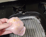 Foto del paso 1 de la receta: Contramuslos de pollo con jengibre y limón