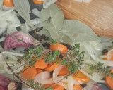 Foto del paso 4 de la receta: 🐟Bonito en escabeche 🍷🧅🥕🍃