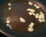 Foto del paso 4 de la receta Endivias a la plancha con champiñones al ajillo