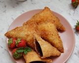 Foto langkah ke 4 dari resep Roti Tawar goreng isi pisang coklat.