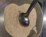A picture of step 2 of Suji ka halwa.