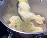 Foto del paso 3 de la receta: Crema de coliflor con curry