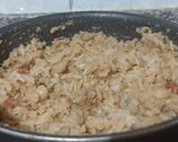Foto del paso 3 de la receta: Tacu tacu de frejoles con pollo saltado