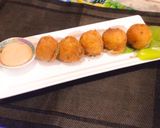 A picture of step 9 of Mac and cheese balls.