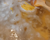 Foto del paso 1 de la receta: Pasta con salsa de salmón con nata
