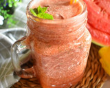 Foto del paso 3 de la receta: Limonada de sandía y hierbabuena