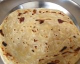 A picture of step 3 of Warkey paratha.