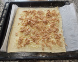 Foto del paso 6 de la receta: Hojaldre enrollado de pollo y queso