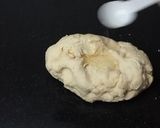 A picture of step 4 of Mini chicken bread.
