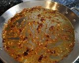 Foto del paso 5 de la receta: Arroz con sepia y langostino estilo a Banda