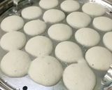 A picture of step 5 of Kutti idli in tri colour.