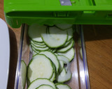 Foto del paso 1 de la receta: Carpaccio de calabacín y champiñones