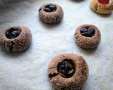 Foto del paso 14 de la receta: Panellets variados (chocolate, membrillo y guindas confitadas)