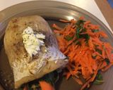 Foto del paso 3 de la receta: Pescado al horno con camarones, espinaca y zanahoria