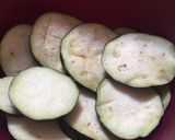 Foto del passaggio 1 della ricetta Pasta al forno sul letto di parmigiana di melanzane