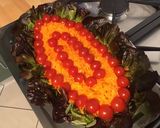 Une image de l'étape 7 de Salade de carottes, tomates et feuille de chêne rouge.