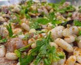 Foto del paso 7 de la receta: Alubias Blancas de Bote Exprés con Salchichas de Pollo y Champiñones