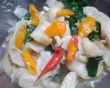Foto langkah ke 6 dari resep Tumis Jamur Sawi berkuah.