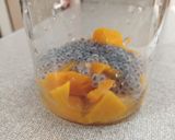 A picture of step 4 of Mango Milkshake.