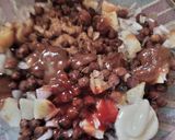 A picture of step 2 of Kaly chanay ki khati meethi chaat.
