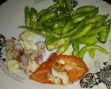 Foto langkah ke 1 dari resep Tumis Tempe Cabe Hijau.