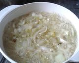 Foto del paso 2 de la receta: Sopa rústica de poro y cebolla