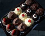 Foto langkah ke 8 dari resep Donat topping.