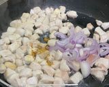 A picture of step 3 of Chicken Cheese Fajita Sandwich.