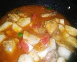 A picture of step 3 of Shaljum Palak chicken.