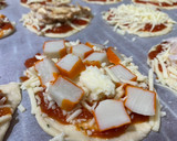 Foto del paso 2 de la receta: Mini pizzas de sabores
