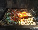 Foto del paso 3 de la receta: Salteado de carnes en salsa de Abacaxi a la plancheta