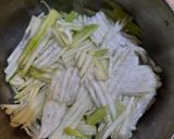 A picture of step 1 of Lauki ka Raita.