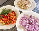 Foto langkah ke 1 dari resep Salmon Sambal Matah.