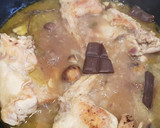Foto del paso 3 de la receta: Conejo en salsa de chocolate y castañas