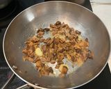 A picture of step 3 of Porcini risotto.