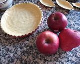 Une image de l'étape 2 de Dessert : tarte aux pommes.